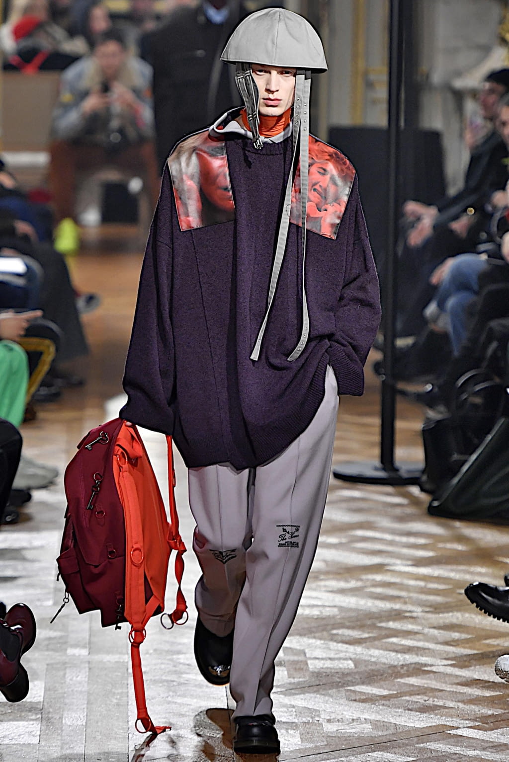 Fashion Week Paris Fall/Winter 2019 look 38 from the Raf Simons collection menswear