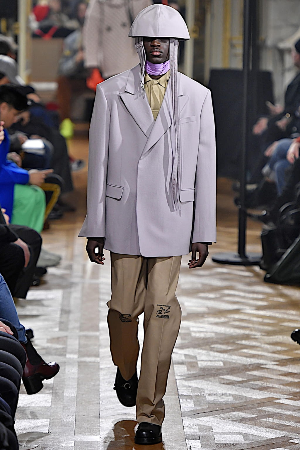 Fashion Week Paris Fall/Winter 2019 look 42 from the Raf Simons collection 男装