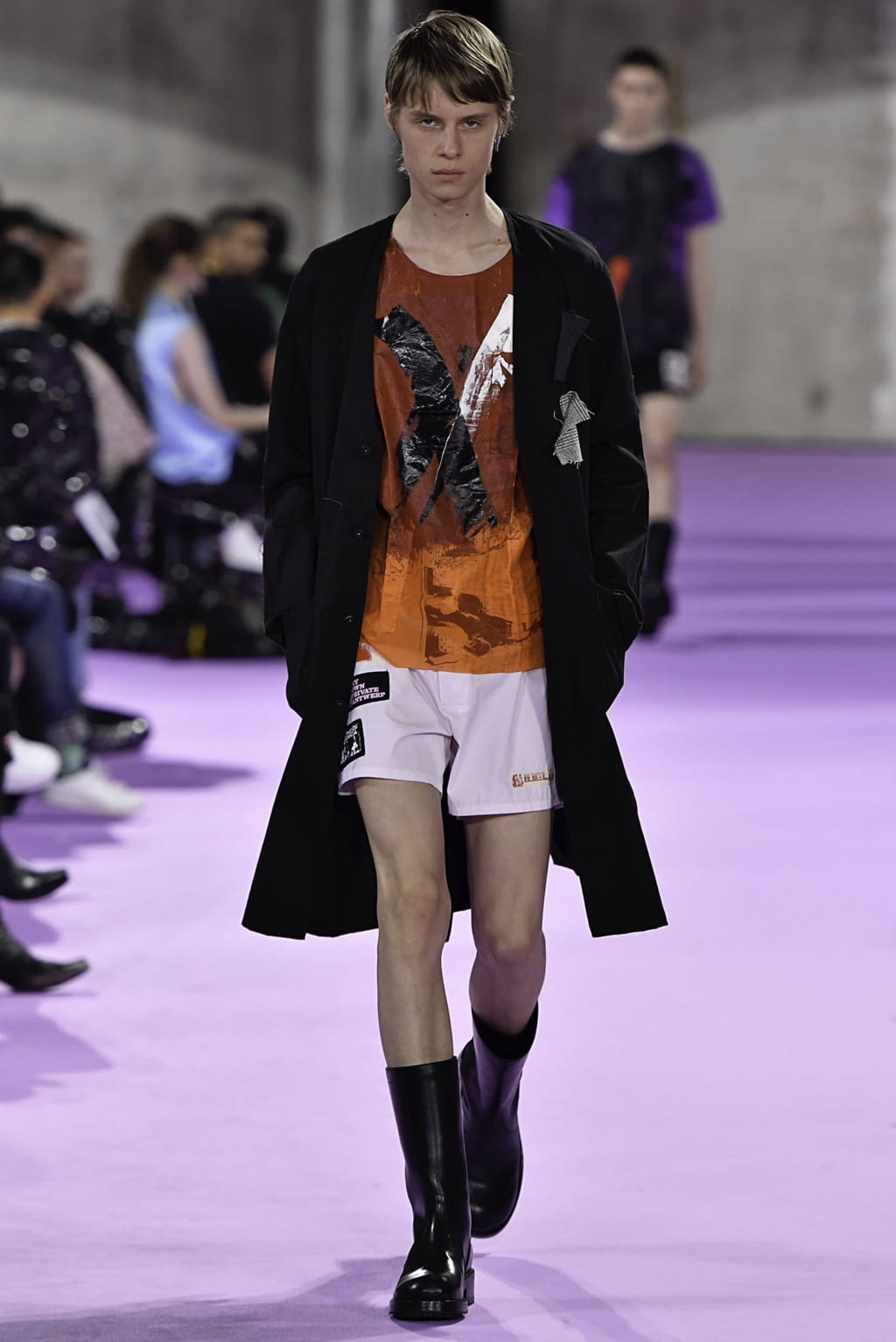 Fashion Week Paris Spring/Summer 2020 look 2 from the Raf Simons collection menswear