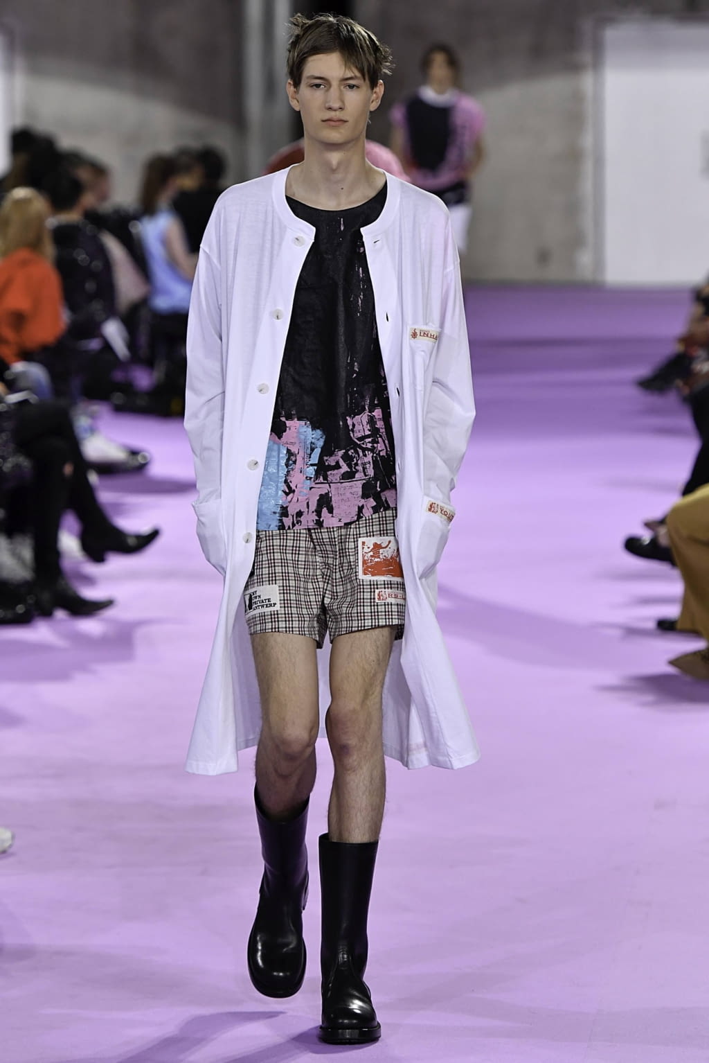 Fashion Week Paris Spring/Summer 2020 look 6 de la collection Raf Simons menswear