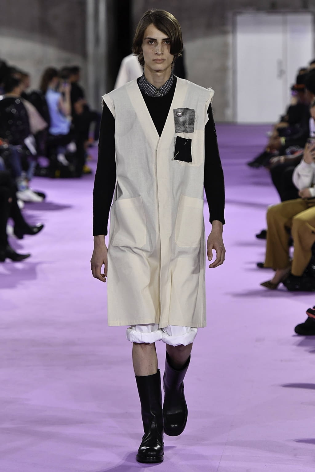 Fashion Week Paris Spring/Summer 2020 look 10 de la collection Raf Simons menswear