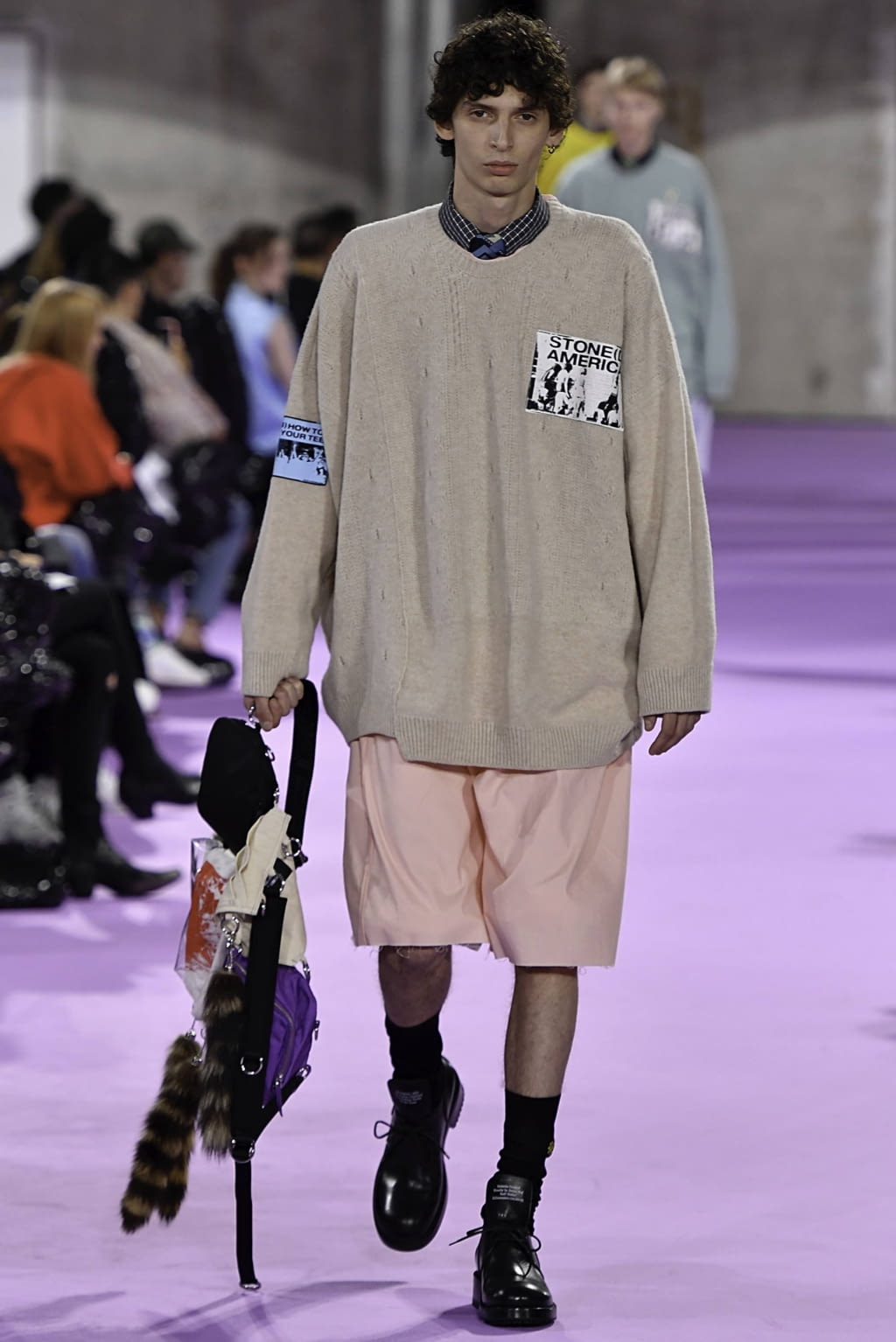 Fashion Week Paris Spring/Summer 2020 look 18 from the Raf Simons collection menswear