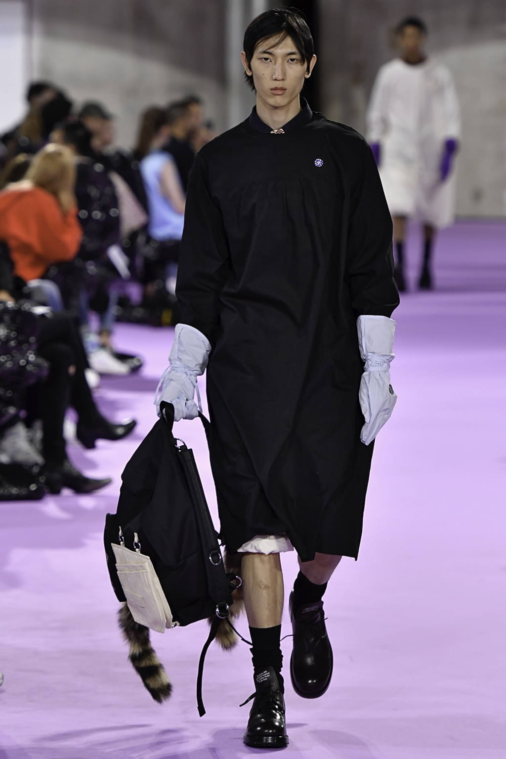 Fashion Week Paris Spring/Summer 2020 look 21 de la collection Raf Simons menswear