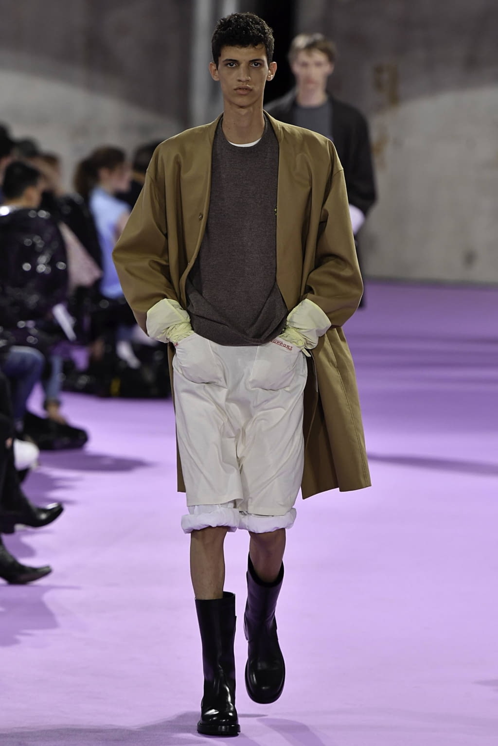 Fashion Week Paris Spring/Summer 2020 look 32 from the Raf Simons collection menswear
