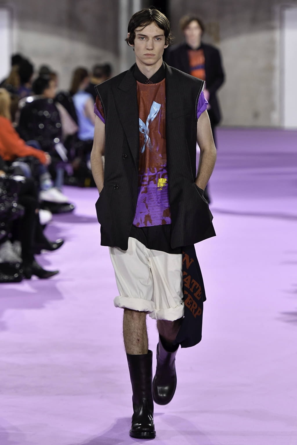 Fashion Week Paris Spring/Summer 2020 look 35 from the Raf Simons collection menswear