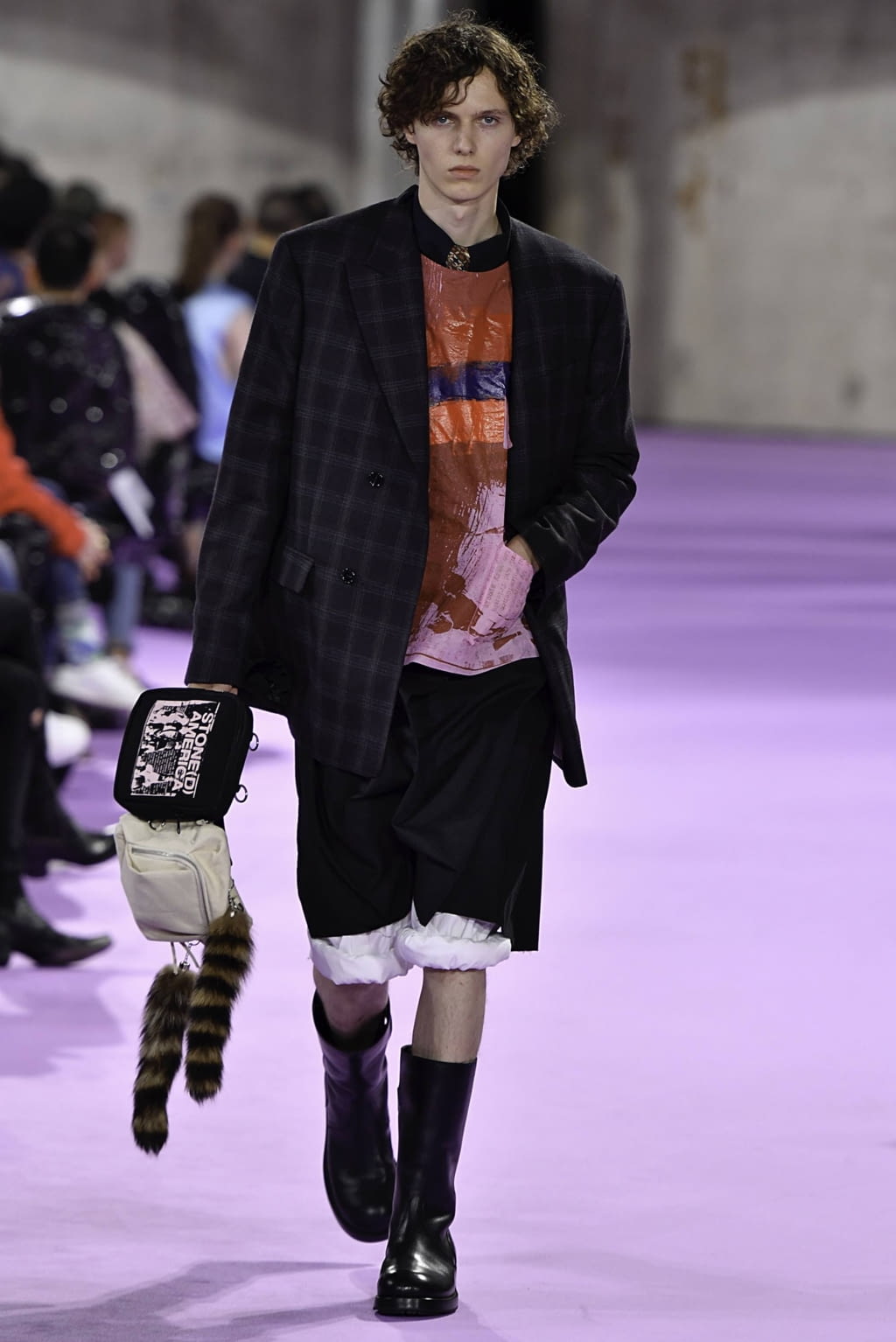 Fashion Week Paris Spring/Summer 2020 look 36 from the Raf Simons collection 男装