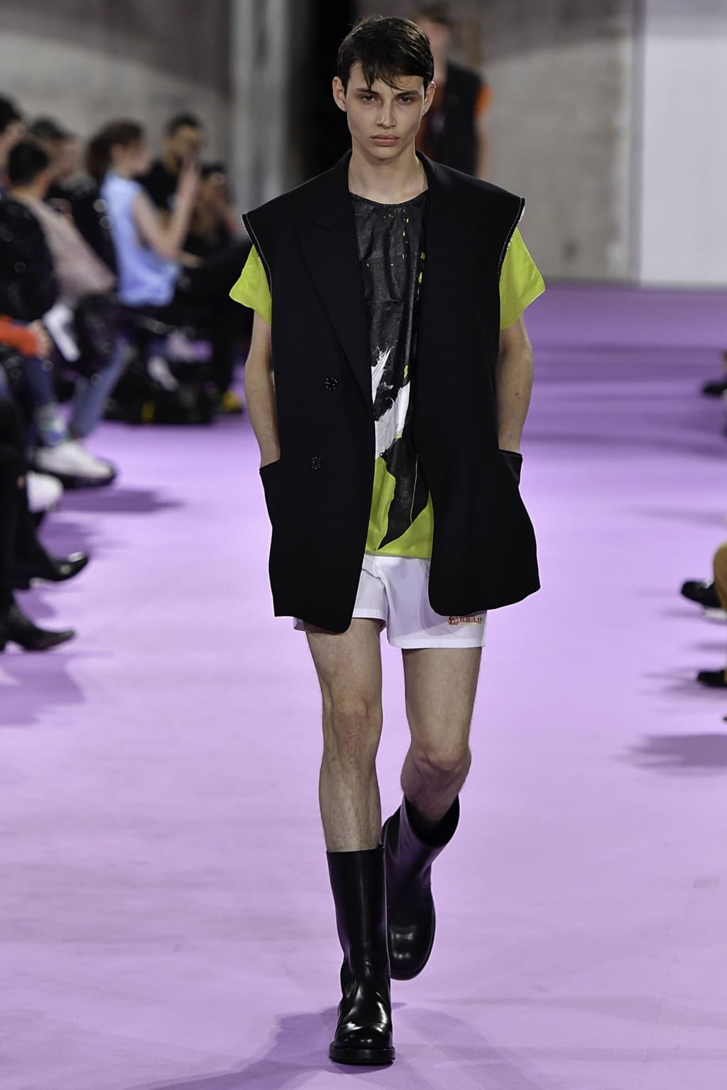 Fashion Week Paris Spring/Summer 2020 look 41 from the Raf Simons collection menswear
