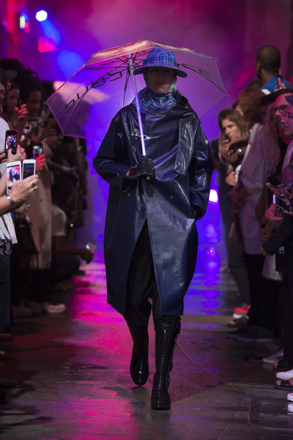 Fashion Week New York Spring/Summer 2018 look 2 de la collection Raf Simons menswear