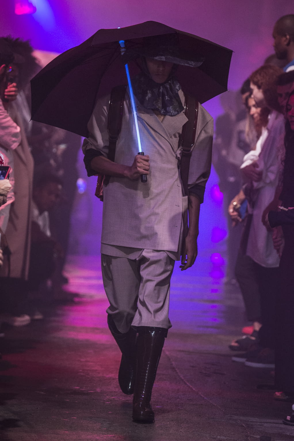 Fashion Week New York Spring/Summer 2018 look 25 from the Raf Simons collection menswear