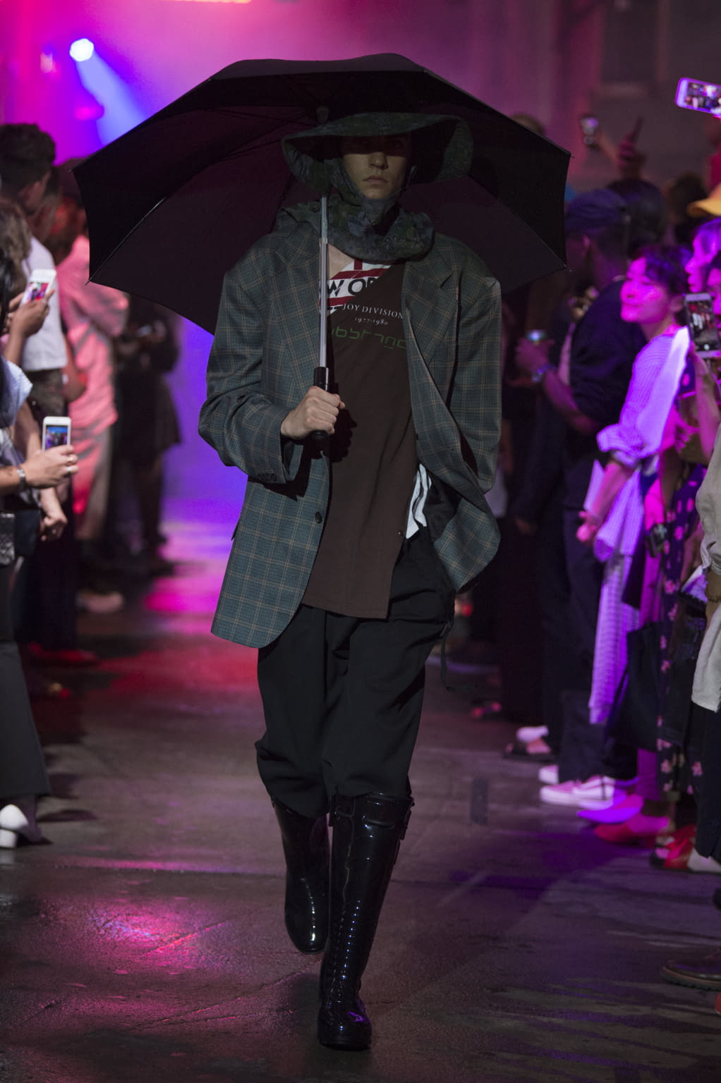 Fashion Week New York Spring/Summer 2018 look 41 from the Raf Simons collection 男装