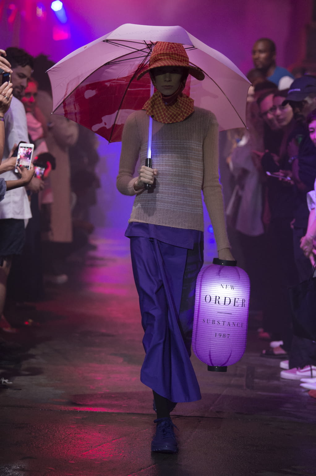 Fashion Week New York Spring/Summer 2018 look 9 de la collection Raf Simons menswear