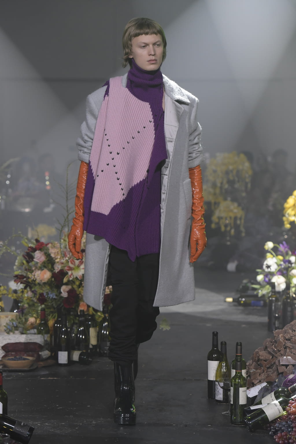 Fashion Week New York Fall/Winter 2018 look 4 from the Raf Simons collection 男装
