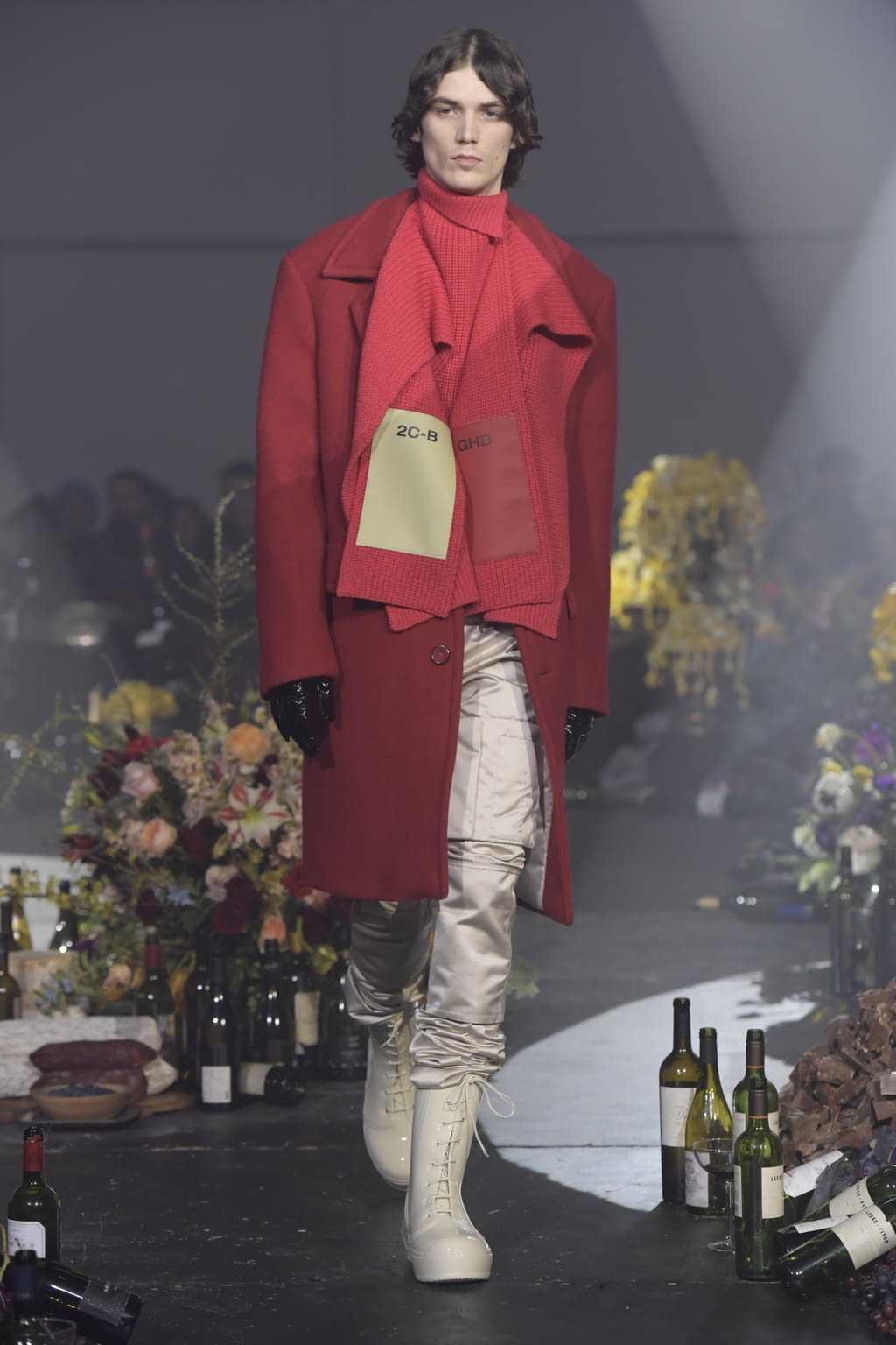 Fashion Week New York Fall/Winter 2018 look 11 from the Raf Simons collection menswear
