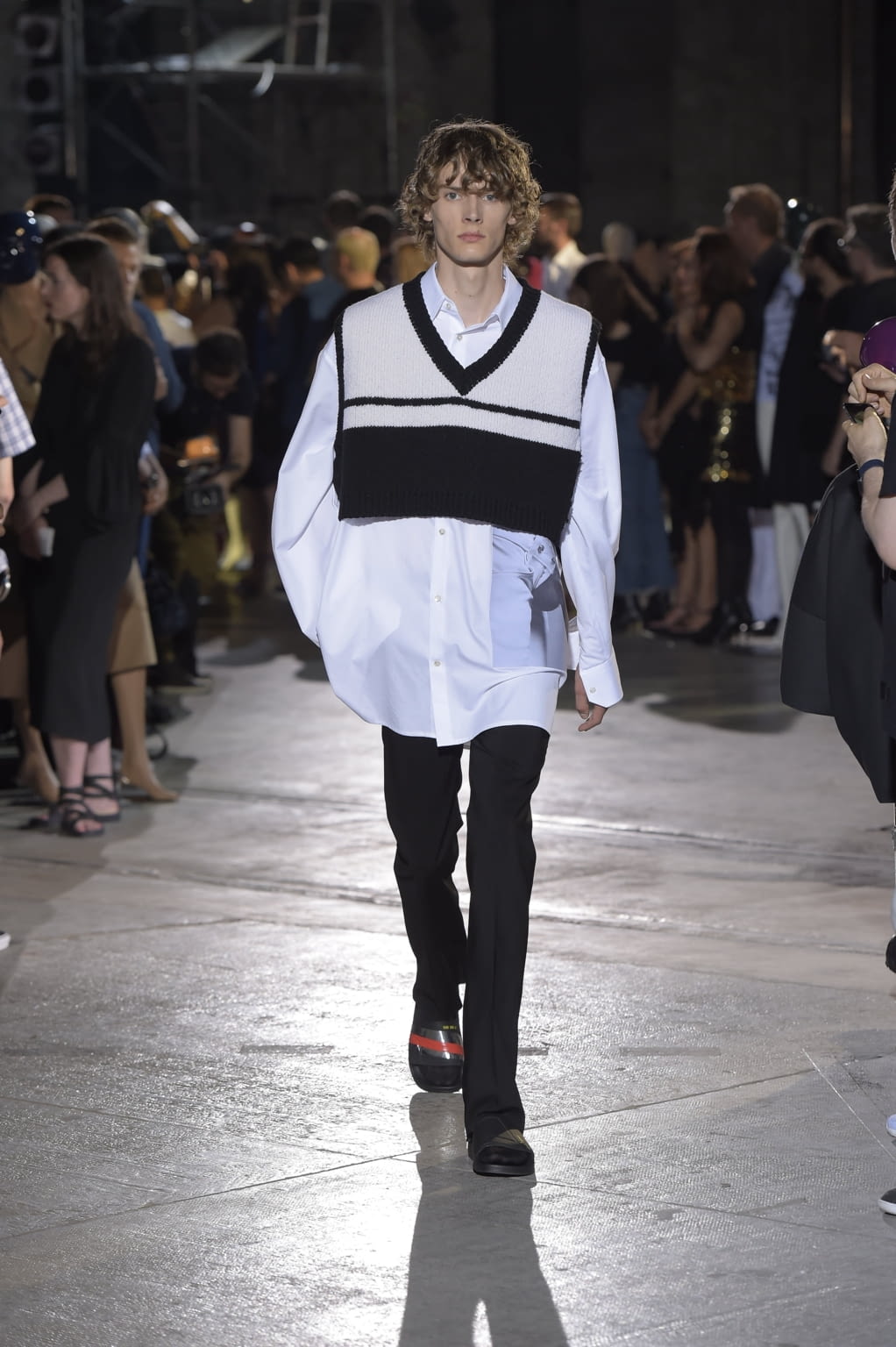 Fashion Week Florence Spring/Summer 2017 look 21 from the Raf Simons collection 男装