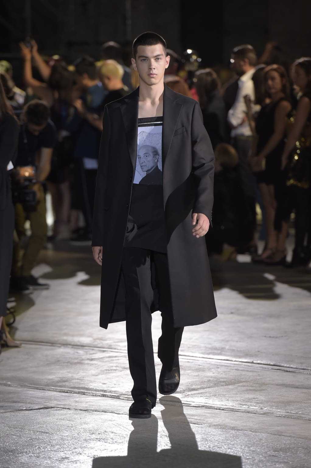 Fashion Week Florence Spring/Summer 2017 look 38 from the Raf Simons collection menswear