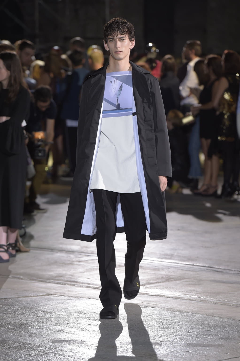 Fashion Week Florence Spring/Summer 2017 look 39 from the Raf Simons collection 男装