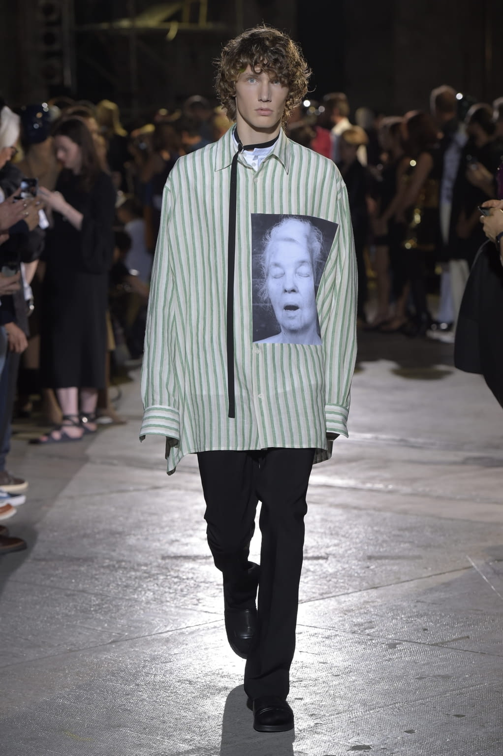 Fashion Week Florence Spring/Summer 2017 look 8 from the Raf Simons collection 男装