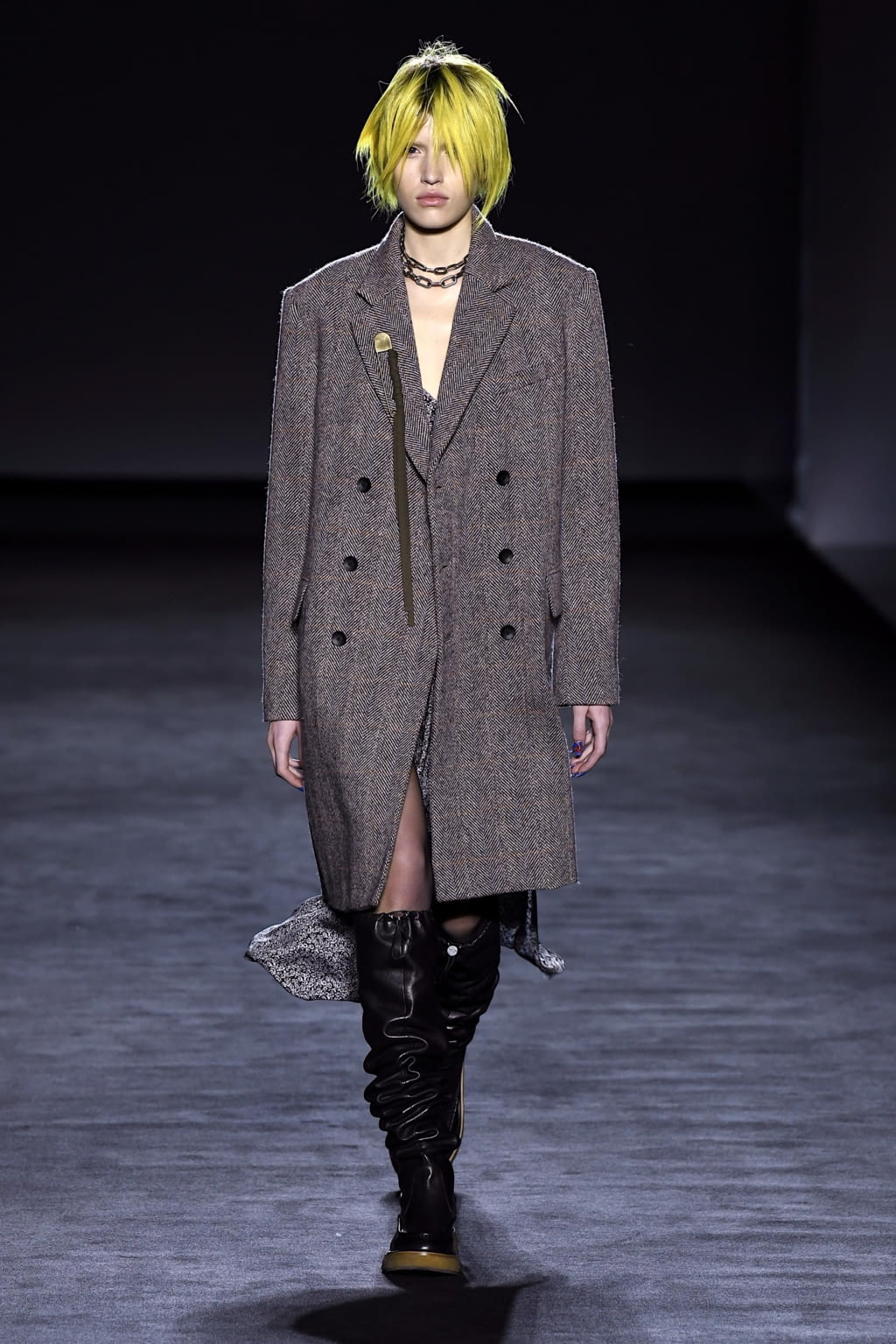 Fashion Week New York Fall/Winter 2020 look 43 from the Rag & Bone collection 女装