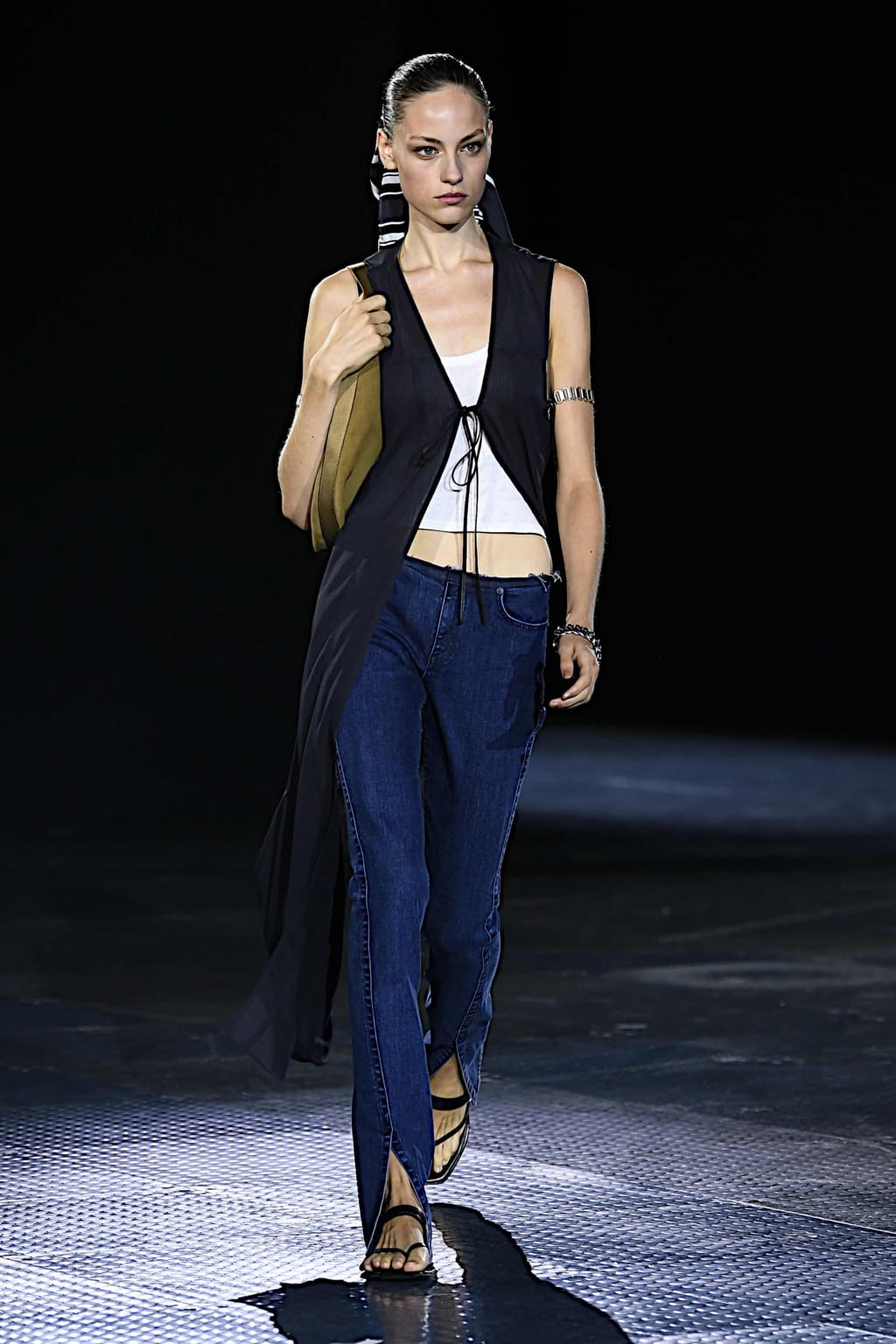 Fashion Week New York Spring/Summer 2020 look 4 from the Rag & Bone collection womenswear