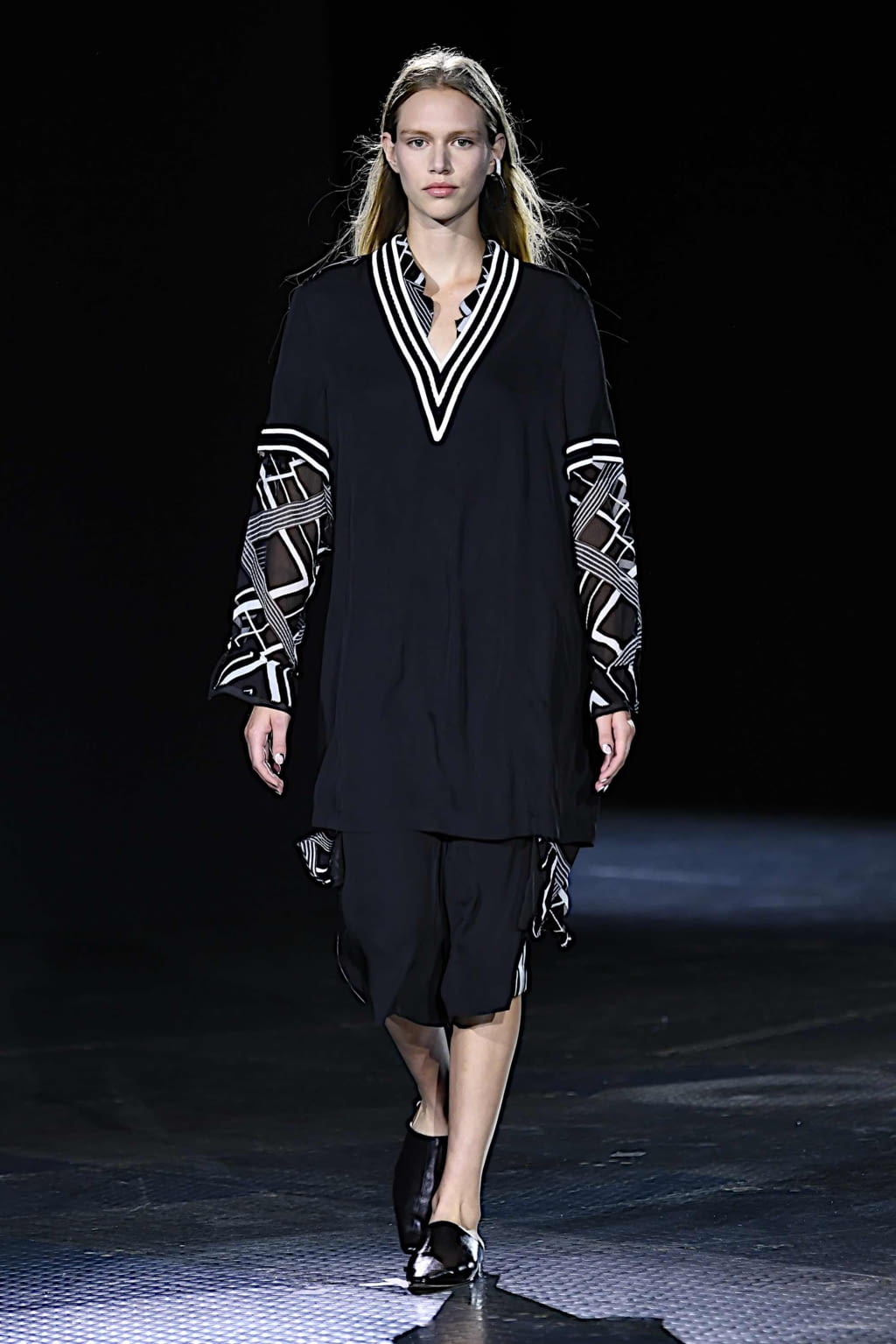 Fashion Week New York Spring/Summer 2020 look 17 from the Rag & Bone collection womenswear