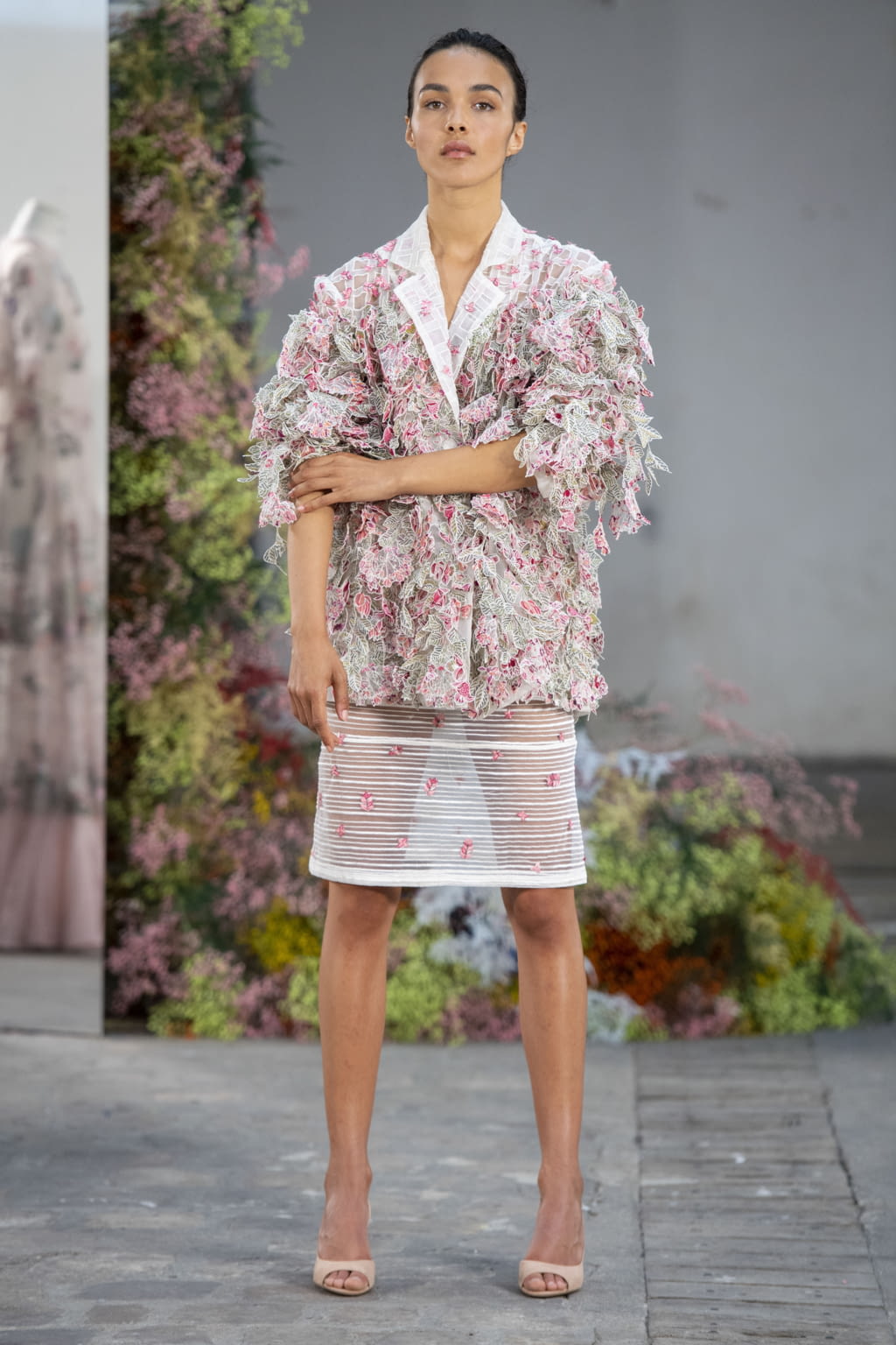Fashion Week Paris Fall/Winter 2019 look 8 from the Rahul Mishra collection couture