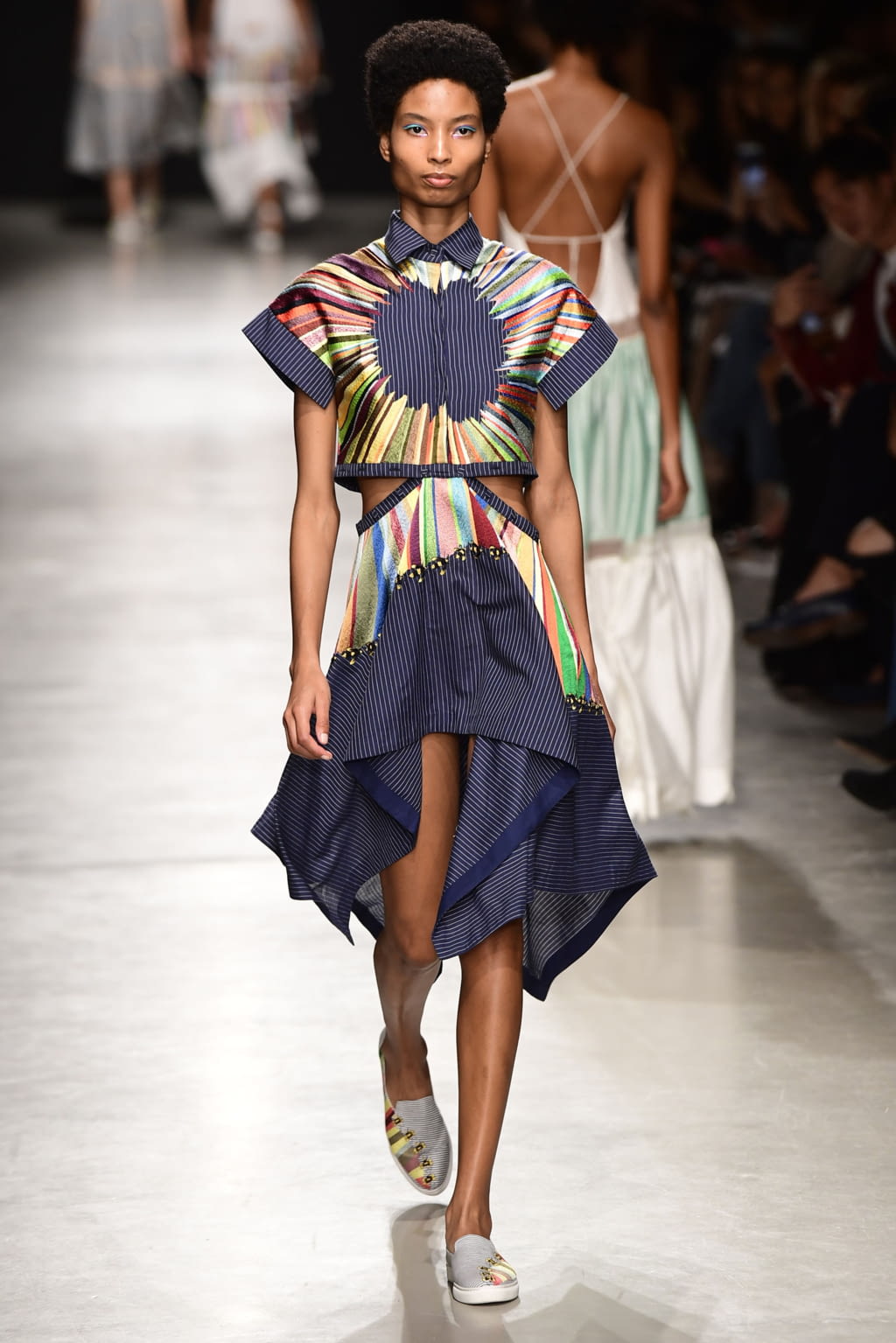 Fashion Week Paris Spring/Summer 2018 look 4 from the Rahul Mishra collection 女装