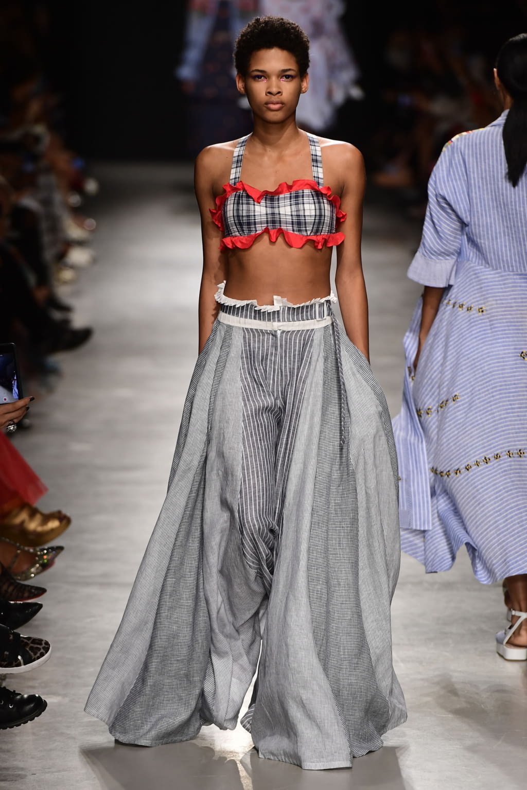 Fashion Week Paris Spring/Summer 2018 look 9 from the Rahul Mishra collection womenswear