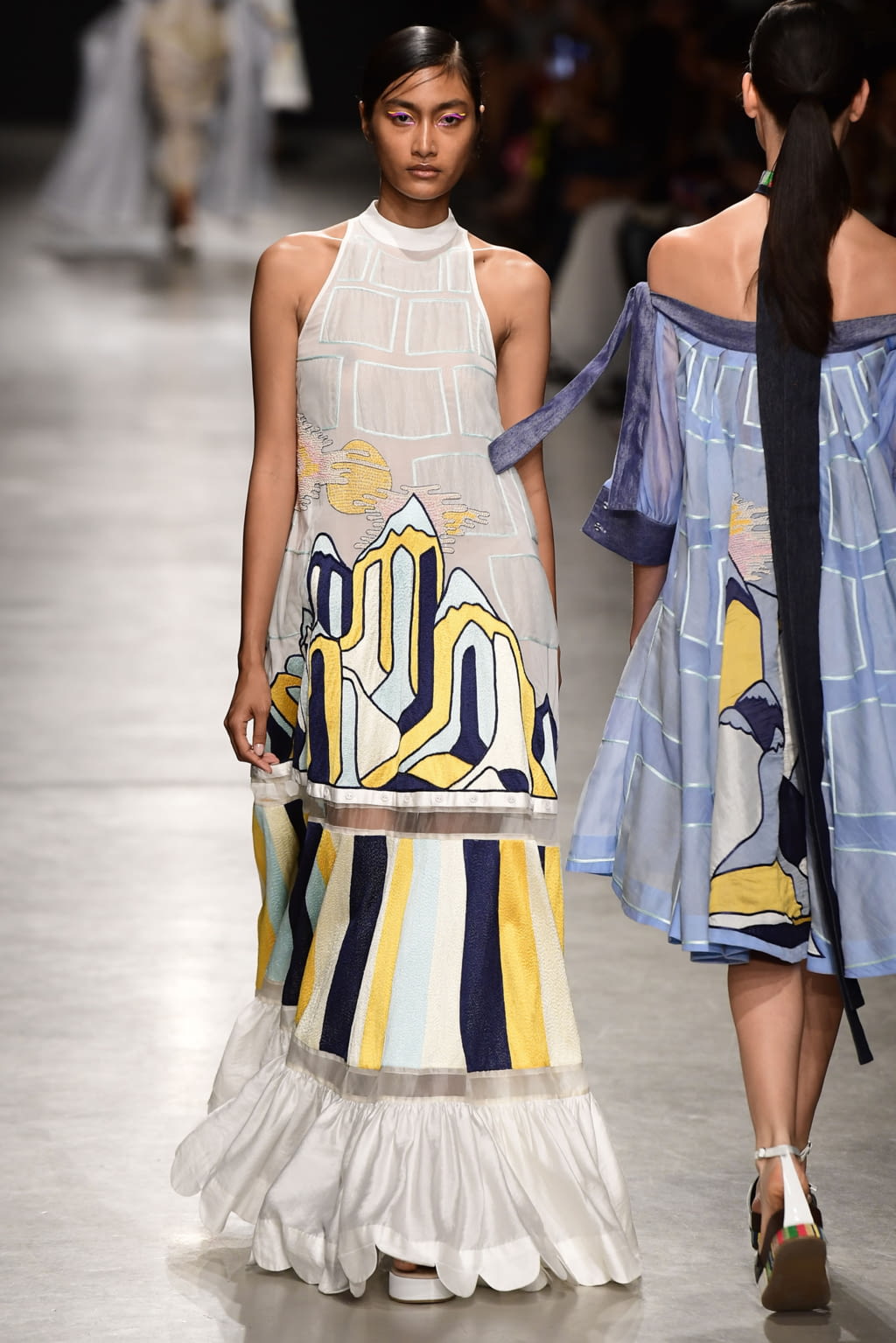 Fashion Week Paris Spring/Summer 2018 look 17 from the Rahul Mishra collection 女装