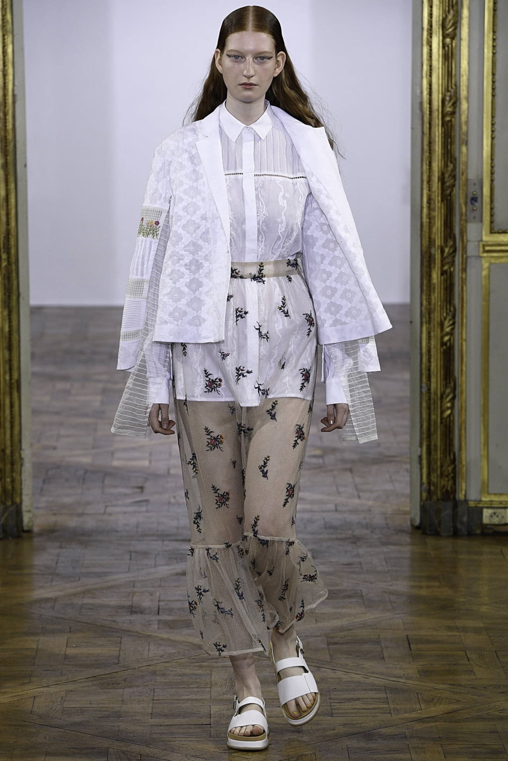 Fashion Week Paris Spring/Summer 2019 look 9 from the Rahul Mishra collection 女装