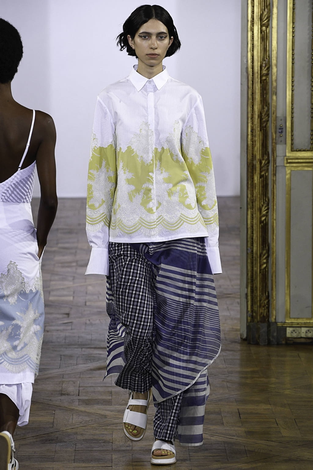 Fashion Week Paris Spring/Summer 2019 look 16 de la collection Rahul Mishra womenswear