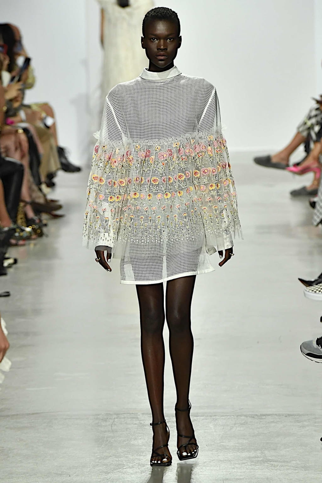 Fashion Week Paris Spring/Summer 2020 look 6 de la collection Rahul Mishra womenswear