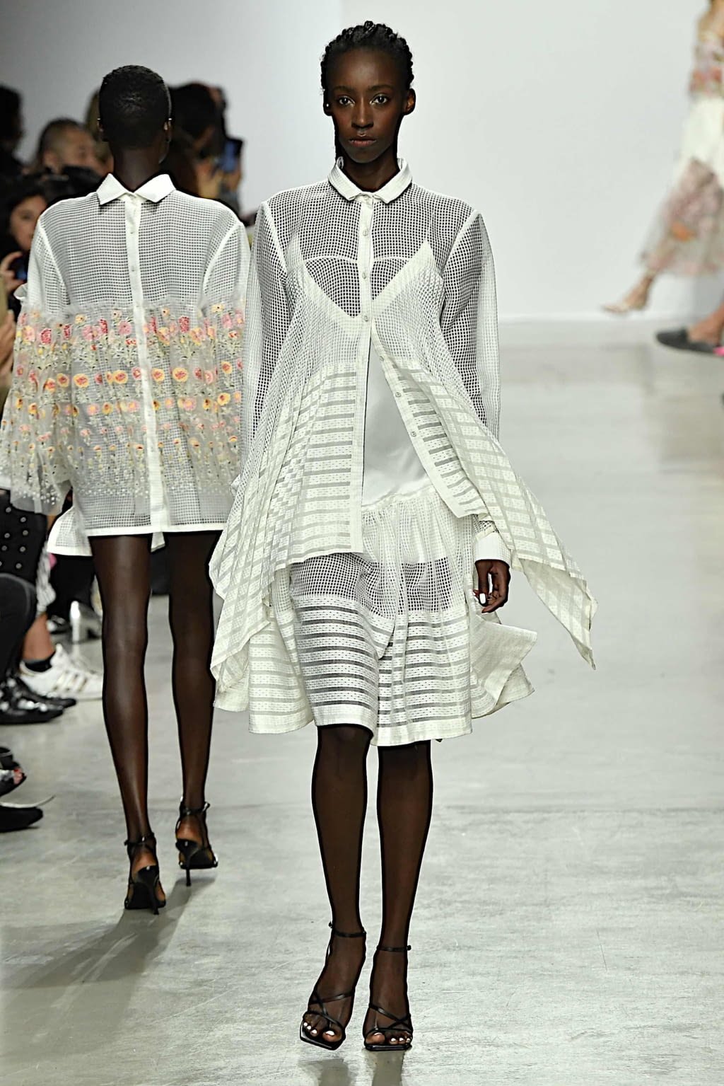 Fashion Week Paris Spring/Summer 2020 look 7 de la collection Rahul Mishra womenswear