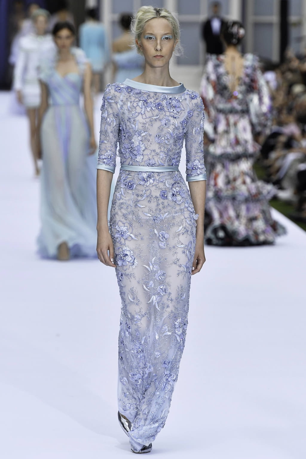 Fashion Week Paris Fall/Winter 2019 look 12 from the Ralph & Russo collection 高级定制
