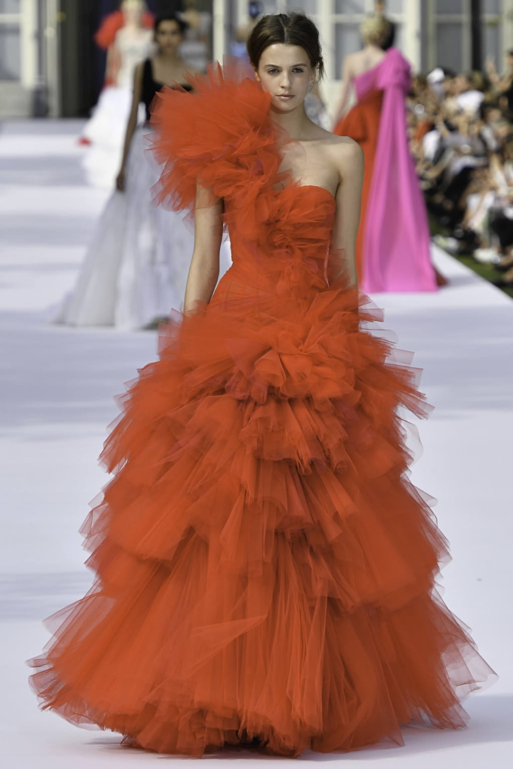 Fashion Week Paris Fall/Winter 2019 look 47 from the Ralph & Russo collection couture