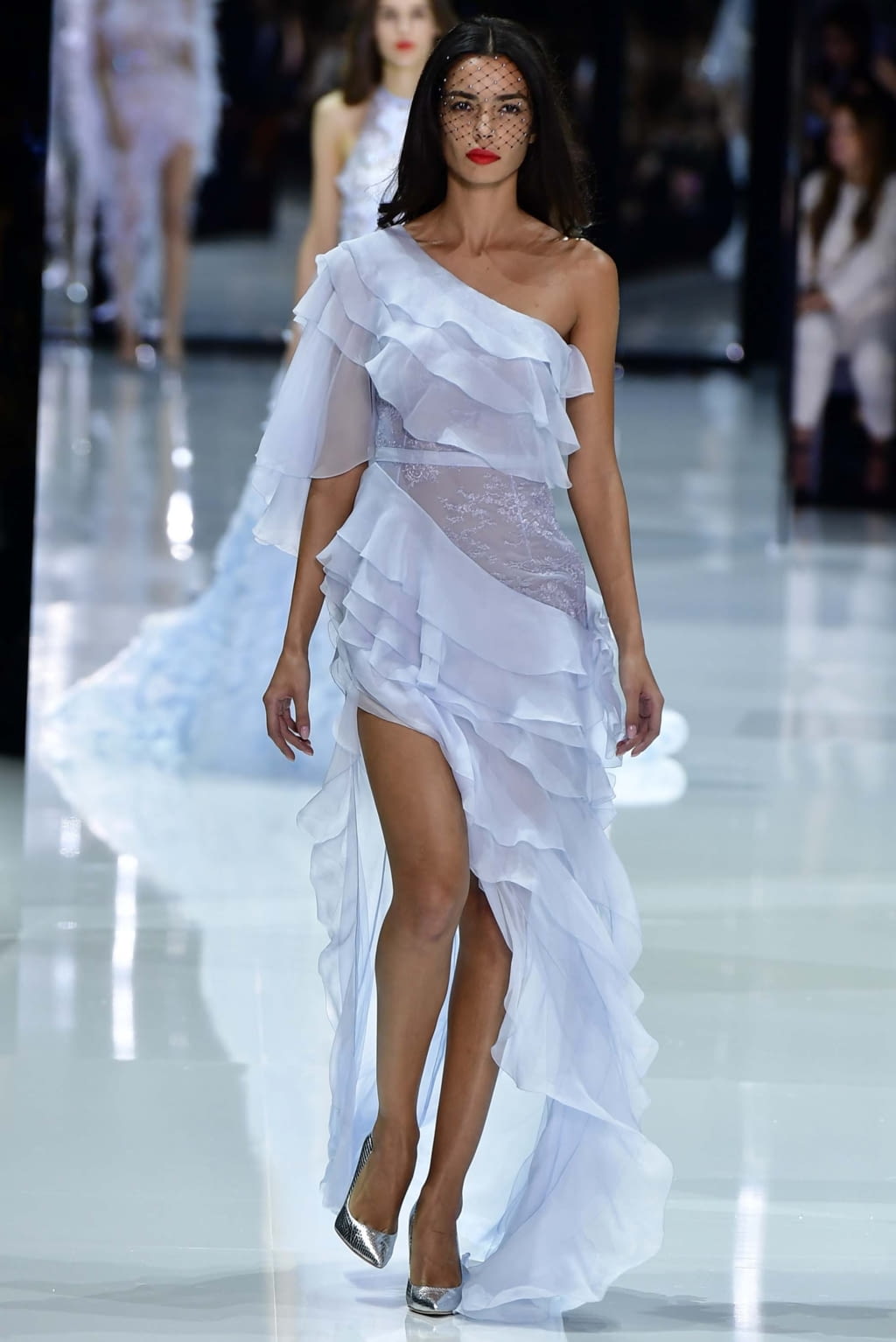 Fashion Week Paris Spring/Summer 2018 look 15 from the Ralph & Russo collection couture