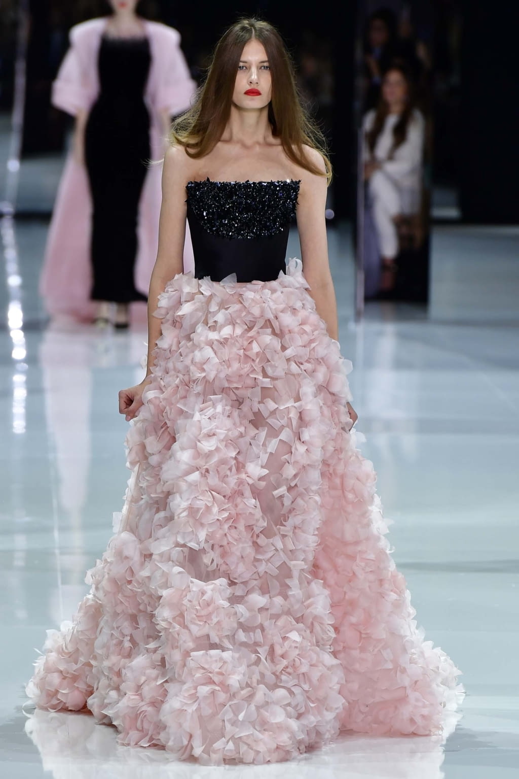 Fashion Week Paris Spring/Summer 2018 look 24 from the Ralph & Russo collection couture