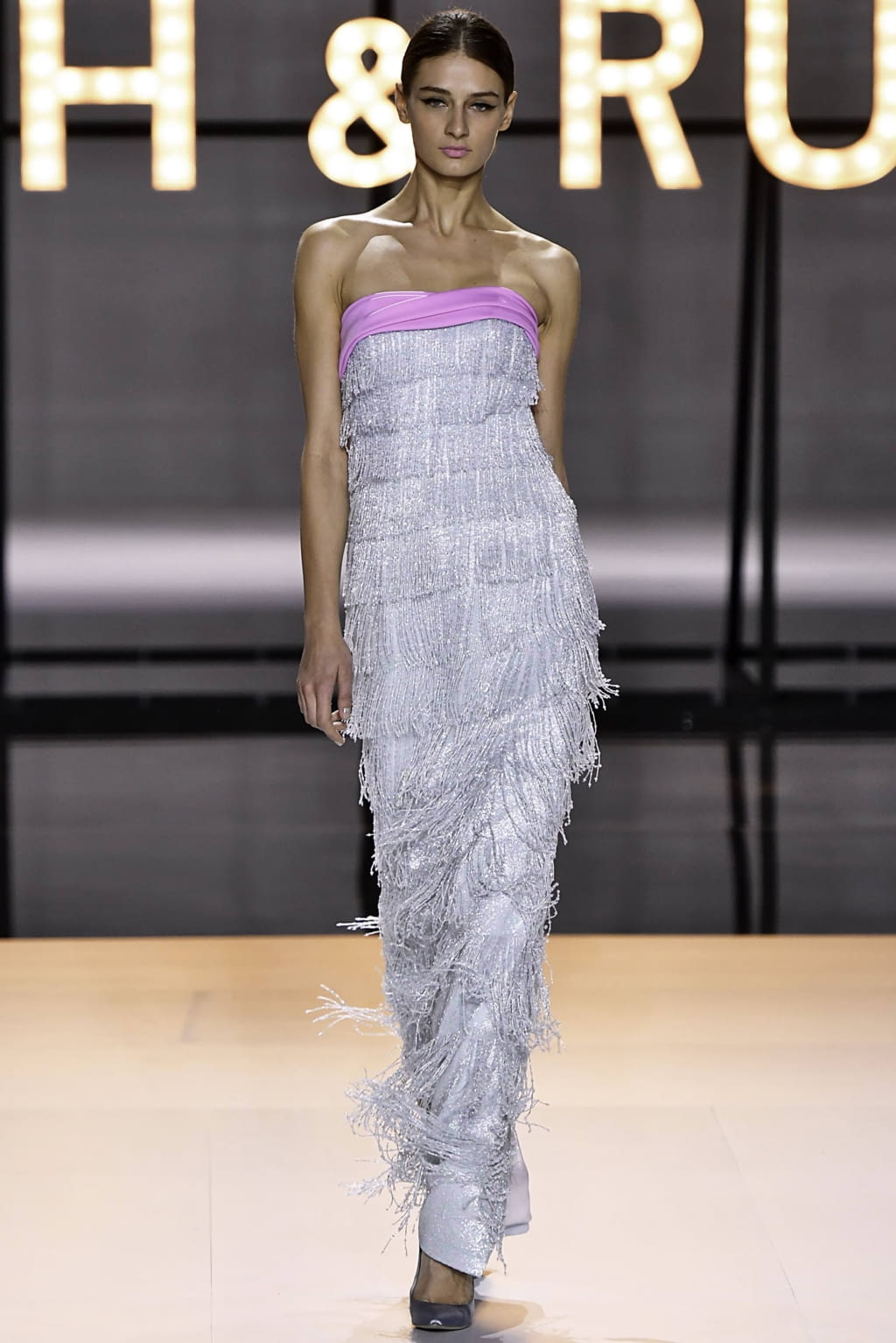 Fashion Week Paris Spring/Summer 2019 look 30 from the Ralph & Russo collection couture