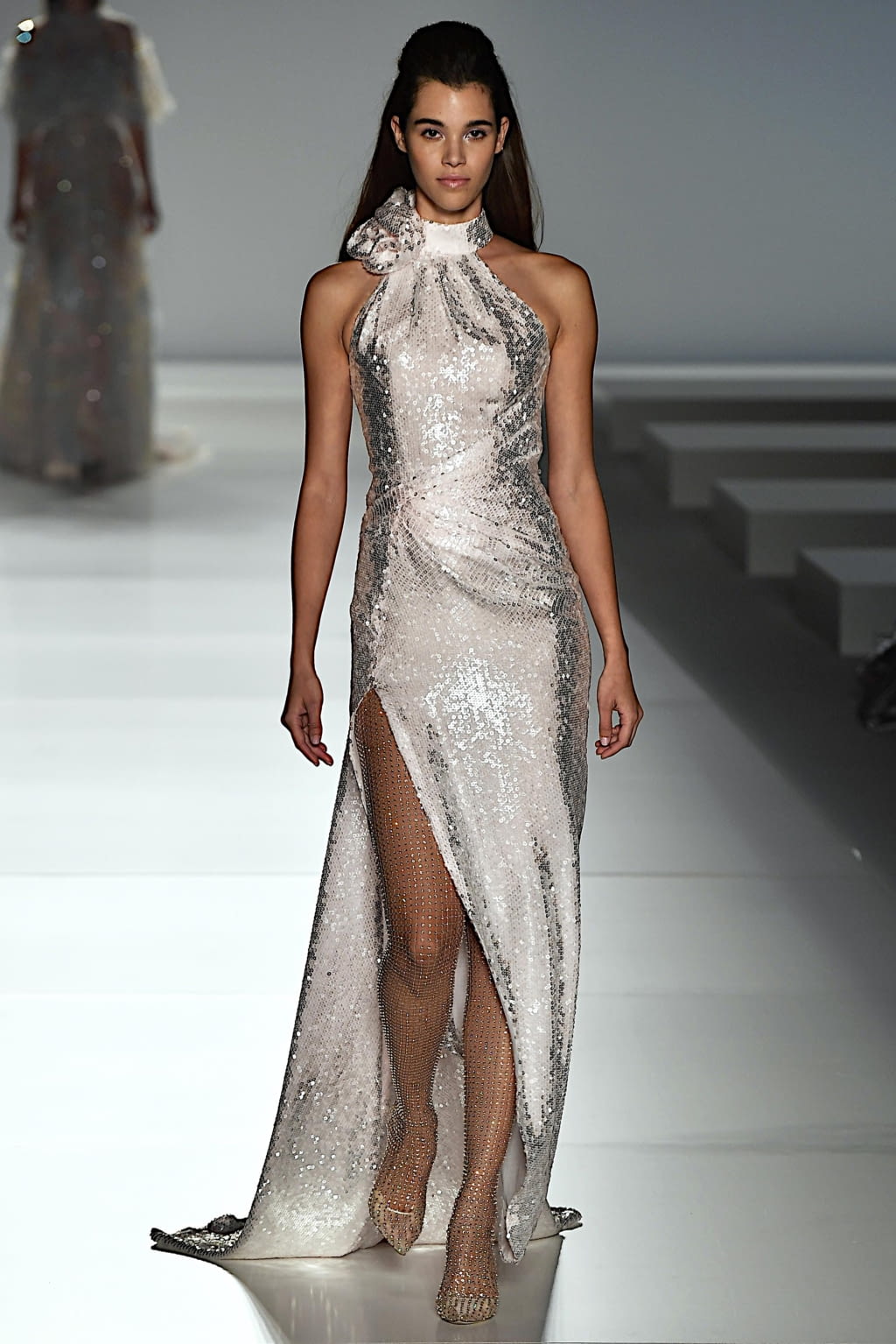 Fashion Week Paris Spring/Summer 2020 look 37 from the Ralph & Russo collection couture