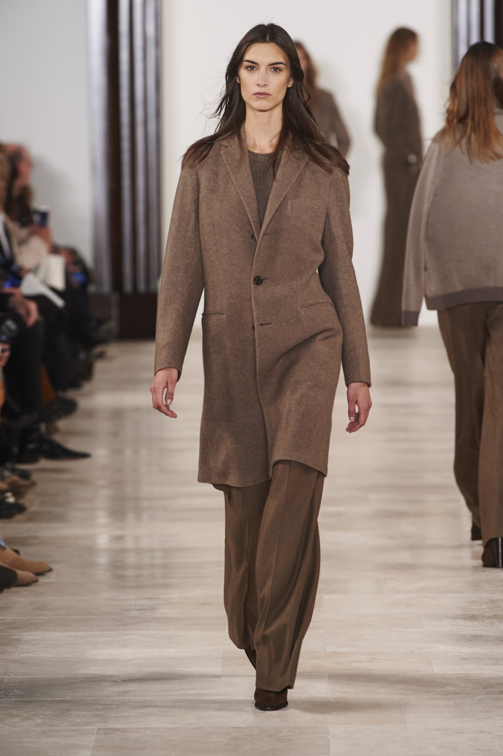 Fashion Week New York Fall/Winter 2016 look 43 from the Ralph Lauren collection womenswear