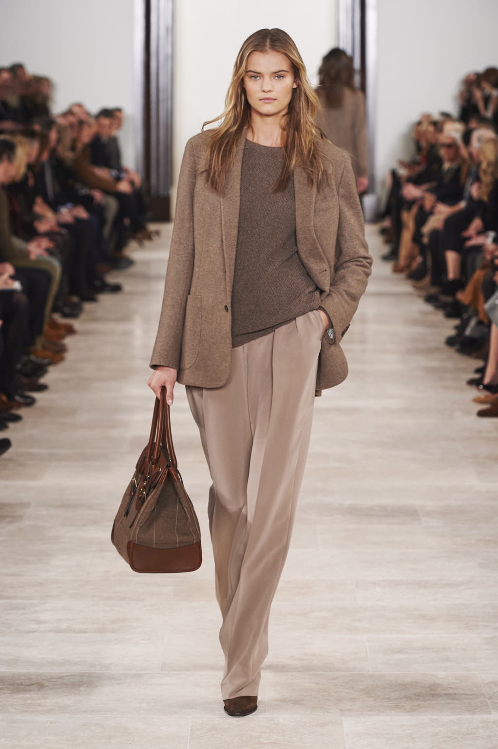 Fashion Week New York Fall/Winter 2016 look 44 from the Ralph Lauren collection womenswear