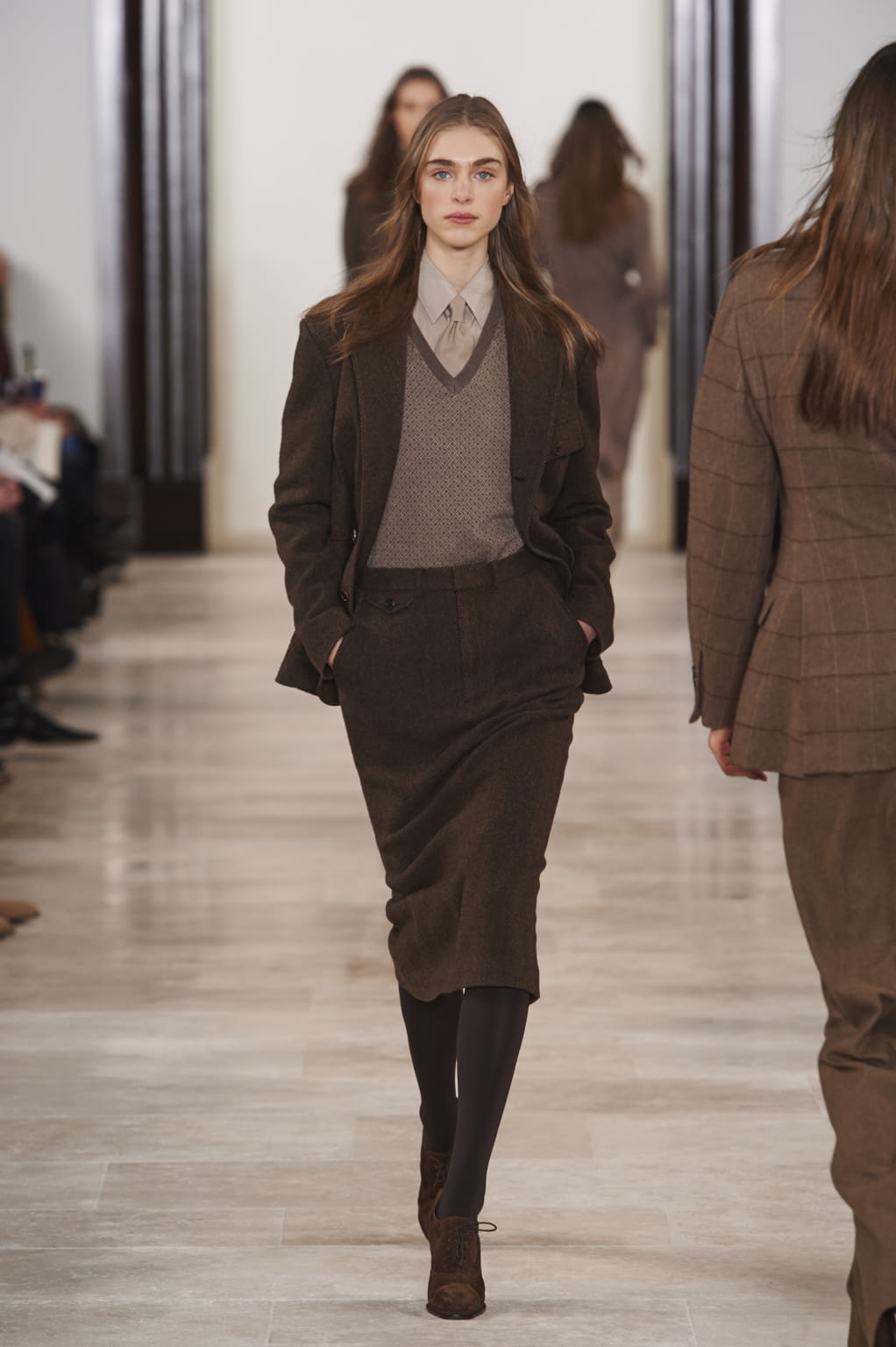 Fashion Week New York Fall/Winter 2016 look 47 from the Ralph Lauren collection 女装