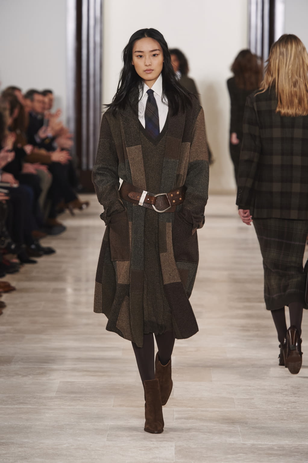 Fashion Week New York Fall/Winter 2016 look 57 from the Ralph Lauren collection 女装