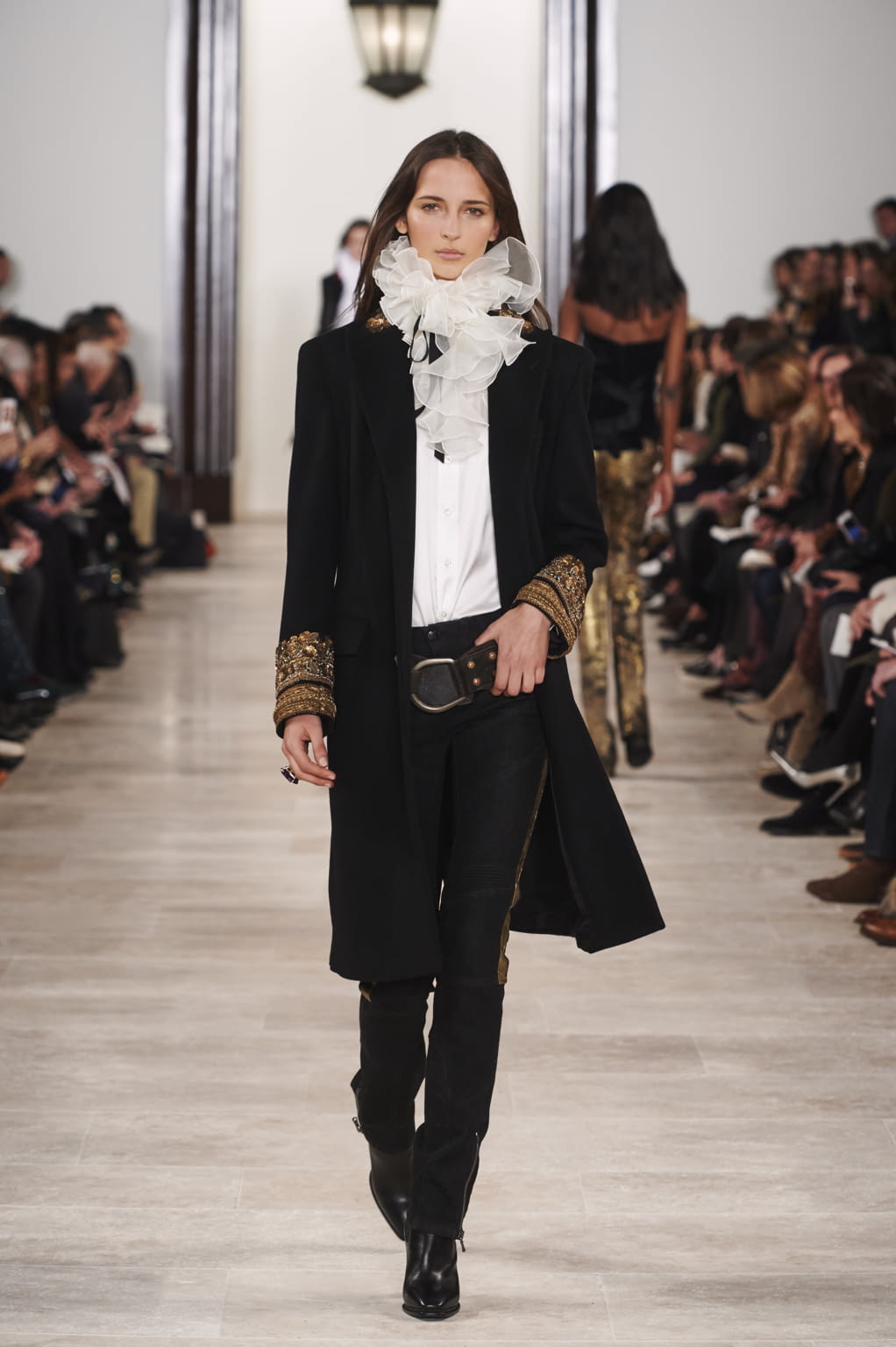 Fashion Week New York Fall/Winter 2016 look 72 from the Ralph Lauren collection 女装