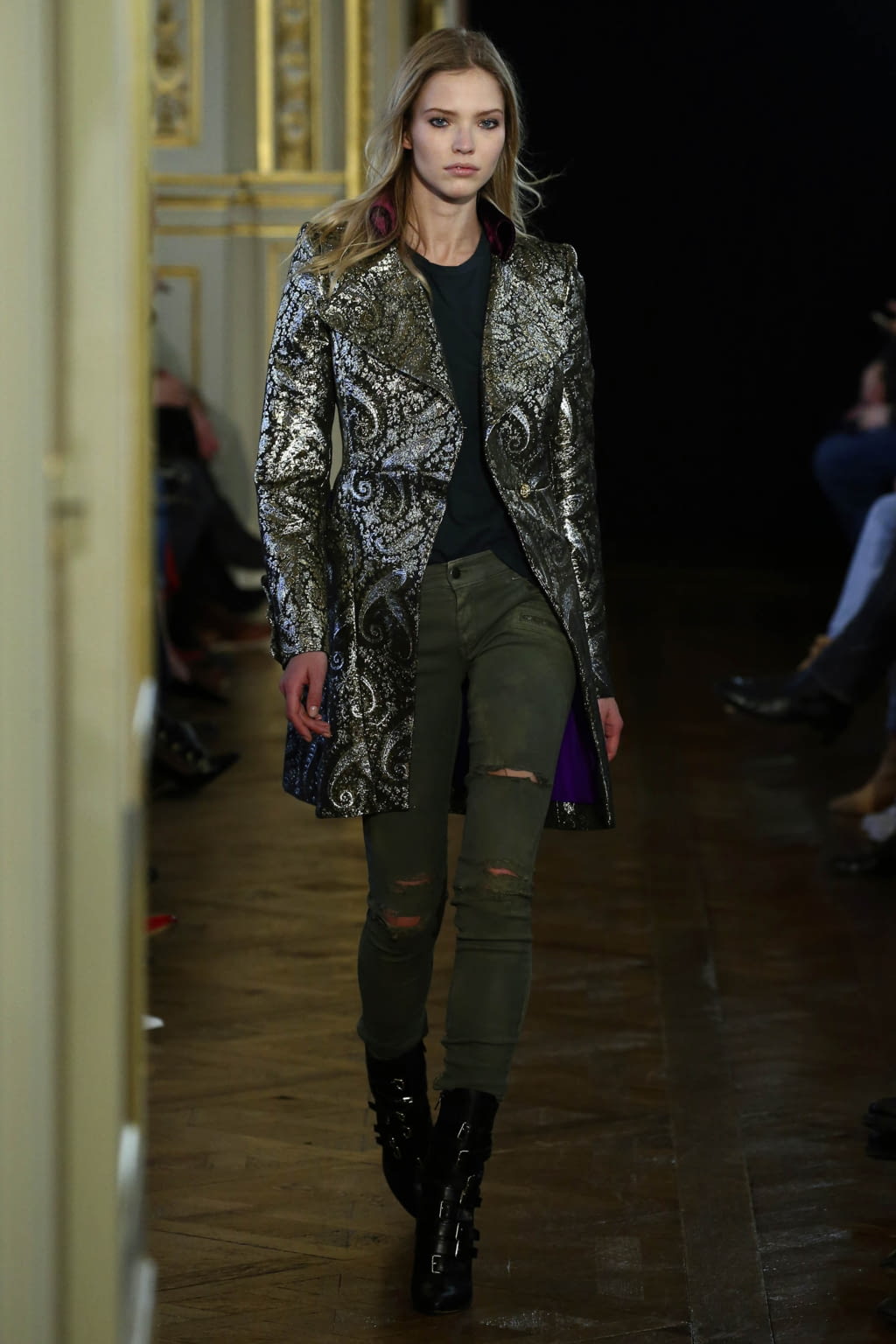Fashion Week Paris Fall/Winter 2017 look 20 from the Redemption collection 女装