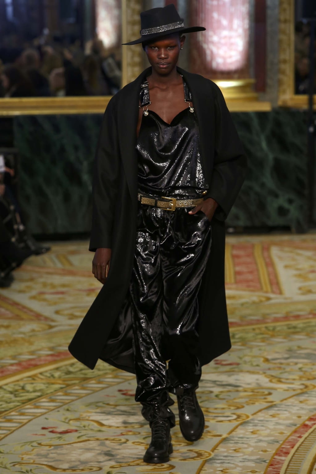 Fashion Week Paris Fall/Winter 2018 look 4 from the Redemption collection womenswear