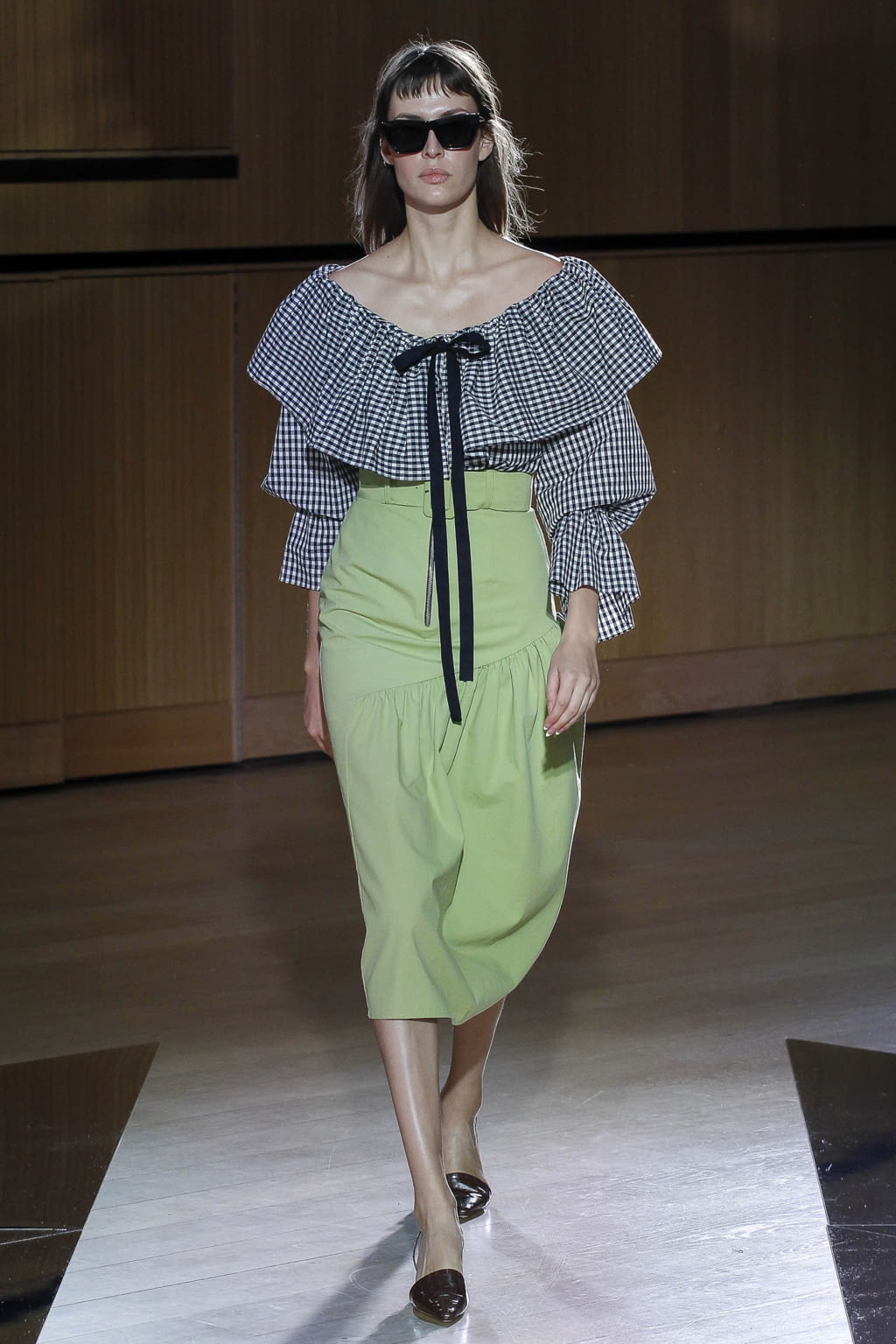 Fashion Week London Spring/Summer 2018 look 13 from the Rejina Pyo collection womenswear