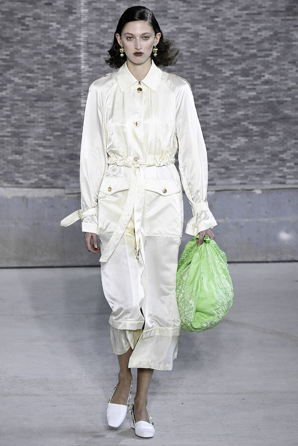 Fashion Week London Spring/Summer 2019 look 2 from the Rejina Pyo collection 女装