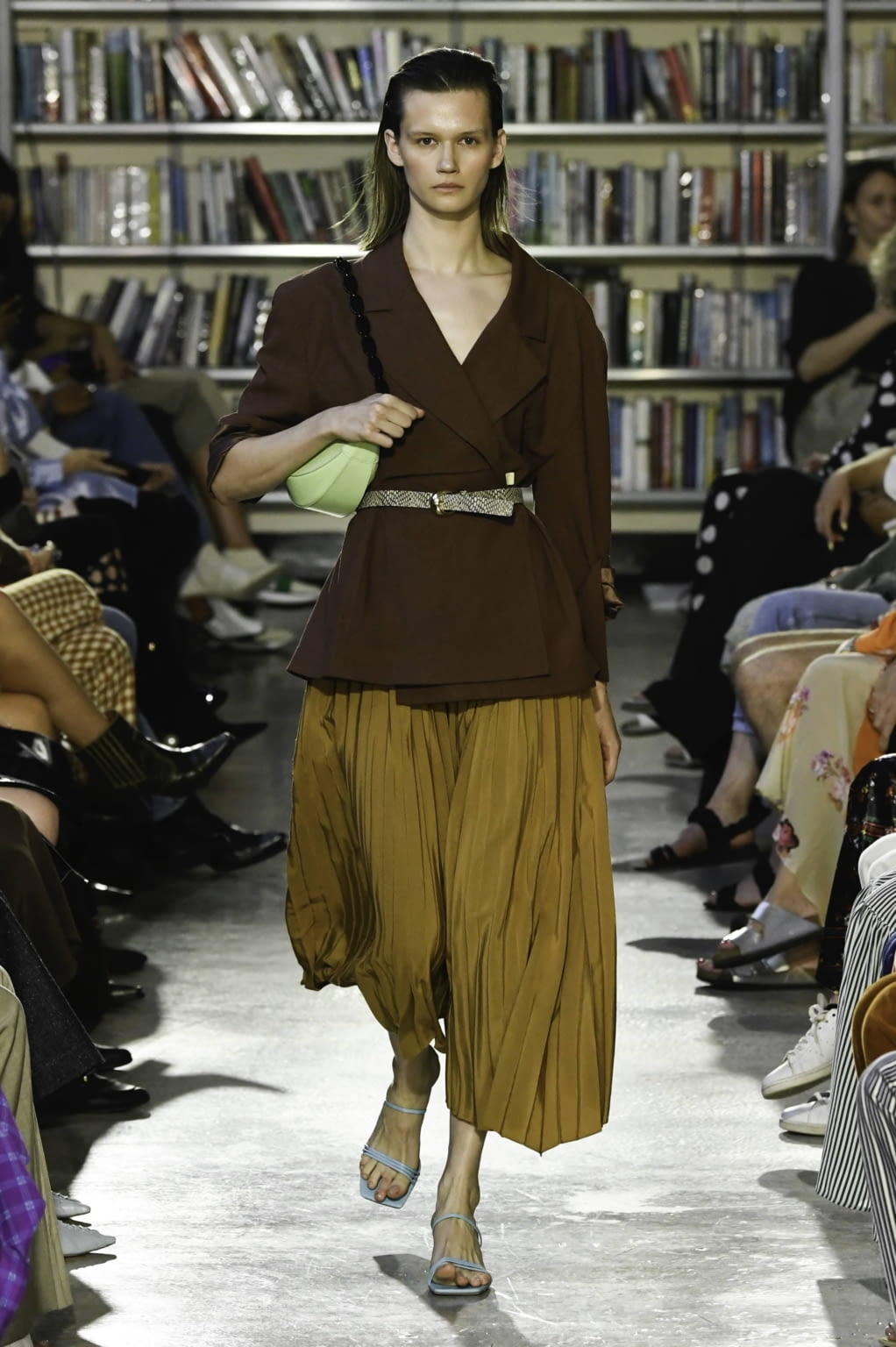 Fashion Week London Spring/Summer 2020 look 10 de la collection Rejina Pyo womenswear