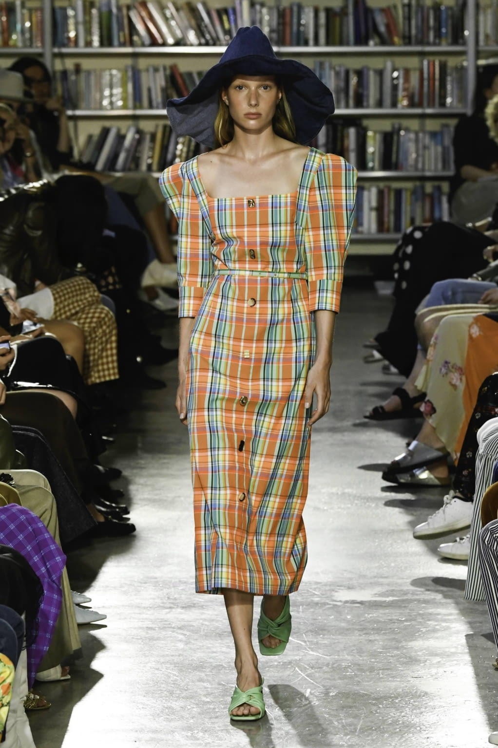 Fashion Week London Spring/Summer 2020 look 32 from the Rejina Pyo collection womenswear