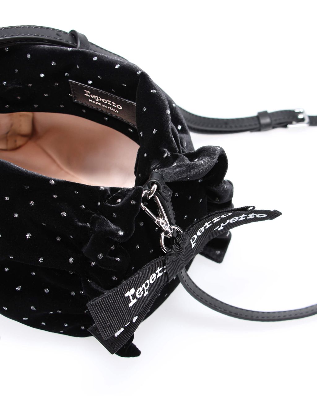 Fashion Week Paris Spring/Summer 2025 look 90 from the Repetto collection womenswear accessories